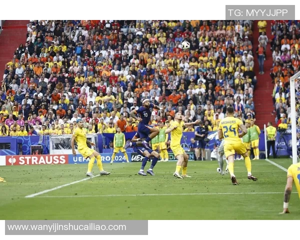 群星闪耀绿茵场多位足球巨星画像诠释激情与荣耀