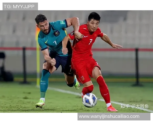 足球巨星逆袭之路:从青涩小将到全球瞩目传奇瞬间 足球巨星逆袭之路:从青涩小将到全球瞩目传奇瞬间